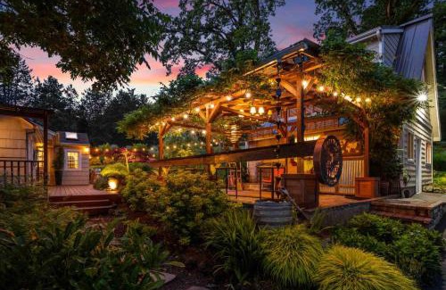 Far West House | Hoffman Woods Estate