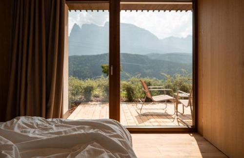 Renon Bed & Breakfast | Experience Hofgut Antlas: Oceanfront Escape with Pool