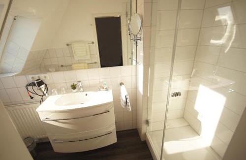 Groemitz Hotel | Discover HofHotel Krähenberg: Oceanfront Retreat with Spa
