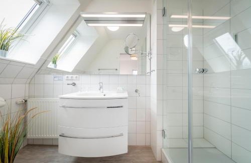 Groemitz Hotel | Discover HofHotel Krähenberg: Oceanfront Retreat with Spa