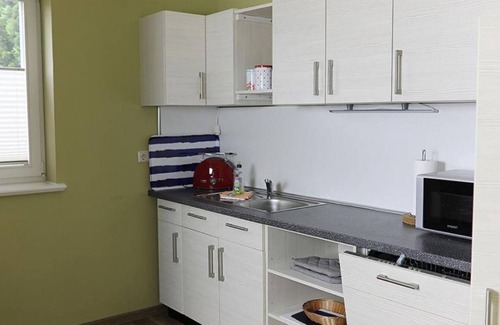 Stolpe b. Anklam Apartment | Hofmaler Wf-53 - Pet Friendly Ocean View Retreat