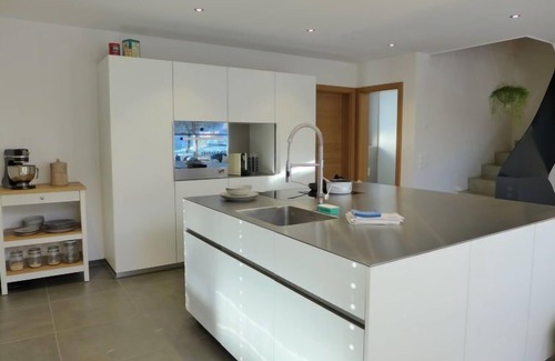 Ringgenberg House | Experience Oceanfront Bliss at Hofstatt by Interhome