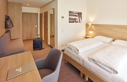 Vorchdorf Hotel | Comfortable Stay at Hoftaverne Ziegelböck with Spa Access