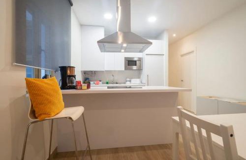 Genil Apartment | Pet-Friendly Retreat at Hogar del Lirio: Guest Rated 9.8