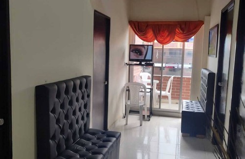 Santa Fe Apartment | Explore HOGAR DEL VIAJERO in Medellin with Spa & Kitchen