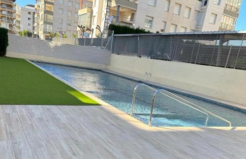 Benicassim Apartment | Beachfront Haven in Benicasim - Rated 9.7/10 with Pool
