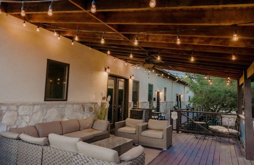 Dripping Springs House | Discover Hogar Suite: Delightful Stay with Pool & Breakfast