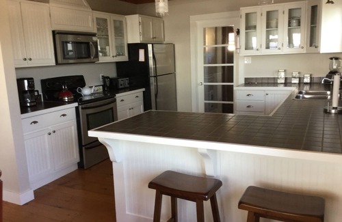 Trinity East Cottage | Experience Hogarth House in Beautiful Trinity East