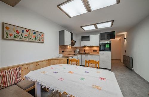 Hopfgarten Markt Apartment | Family-Friendly Hohe Salve XL with 9.5/10 Guest Rating