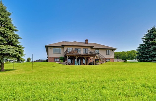 Elroy House | 'Hoheland Ranch' on 185 Acres w/Deck + Views!