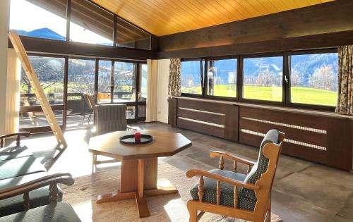 Schliersee Apartment | Discover Hohenwaldeck Seeblickrefugium: Family-Friendly Stay