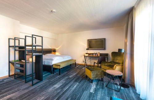 Hohenwart Hotel | Experience Comfort at Hohenwart Forum with Ocean Views