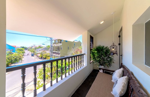 Hoi An Villa | Experience HOIANOI VILLA: Poolside Retreat in Hoi An