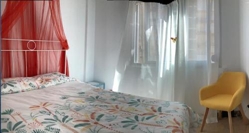 Algarrobo Apartment | Oceanfront Hoja Calá Apartment with Pool & Breakfast