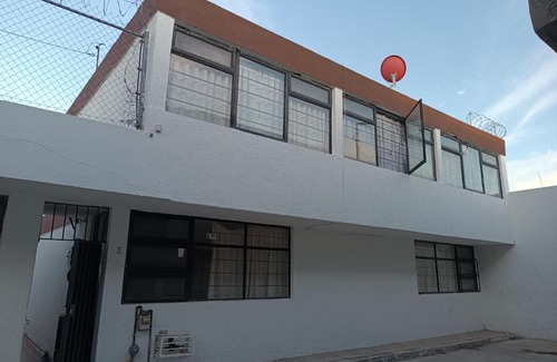 Downtown Queretaro House | Budget-Friendly Hojita House 2 for Your Travel Needs