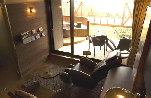 Yobito Hotel | Pet-Friendly Retreat at Hokuten no Oka Abashiriko Tsuruga Resort