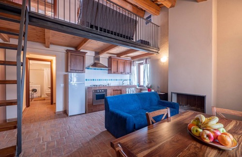 Mombaroccio House | Cozy Apartment in Villagrande di Mombaroccio with Kitchen