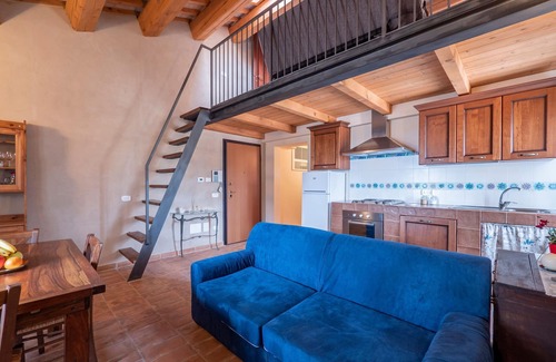 Mombaroccio House | Cozy Apartment in Villagrande di Mombaroccio with Kitchen