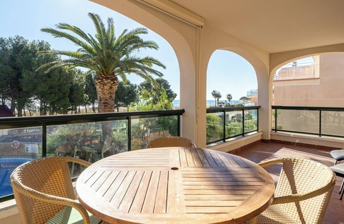 L'Hospitalet de l'Infant Apartment | Sea View Holiday Apartment 'Costa Linda 201' with Pool & Wi-Fi