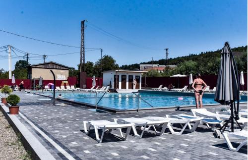 Solotvyno Hotel | Discover Holi Day: Pet-Friendly Hotel with Ocean Views