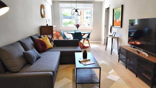 Baiona Old Town Apartment | Discover Holibai: Oceanfront Retreat in Beautiful Baiona