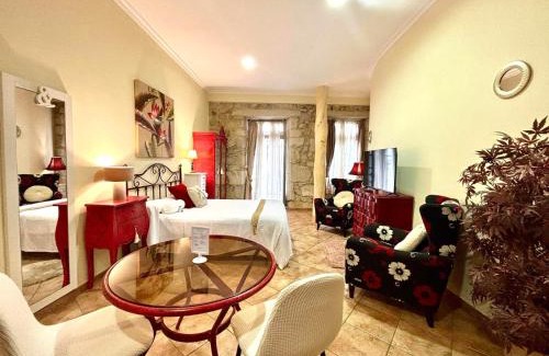 Baiona Old Town Apartment | Holibai: Oceanfront Retreat Near the Beach, Rated 9/10