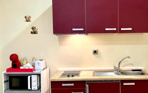 Baiona Old Town Apartment | Holibai: Oceanfront Retreat Near the Beach, Rated 9/10