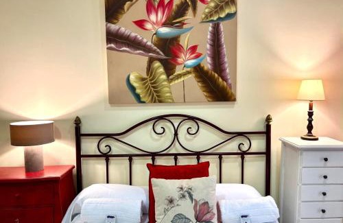 Baiona Old Town Apartment | Holibai: Oceanfront Retreat Near the Beach, Rated 9/10