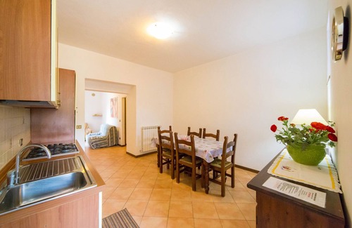Passignano sul Trasimeno Apartment | Delightful Holiday Apartment in Farmhouse - Residenze San Martino