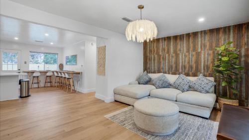 Irving House | Relaxing Escape with Pool and Pet-Friendly Amenities