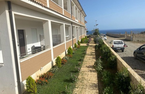 Isola di Capo Rizzuto Apartment | Seaside Haven: Capo Rizzuto 1 with Private Terrace & Wi-Fi