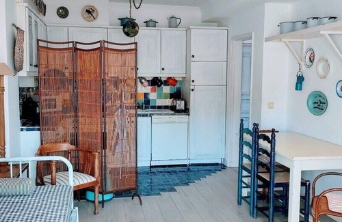 Costa Nova do Prado Apartment | Cozy Holiday Apartment in Gafanha da Encarnação for 4