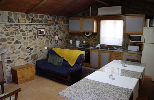 Alcaria Cottage | Exceptional Stay at Casa Cabeço do Barragão, Serra da Estrela