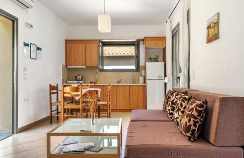 Agios Nikitas Apartment | Cozy Alkionides Apartment 3 with Ocean View & Spa Amenities
