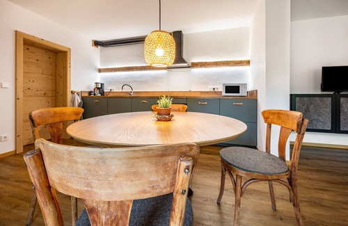 Funes Apartment | Guest Rated 10/10: Valentin 36 Apartment with Balcony & Wi-Fi