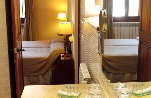 Lloret de Vistalegre Other | Cozy Farmhouse Apartment in Lloret de Vistalegre