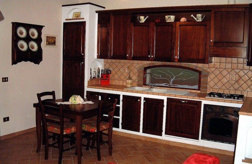 Castellina Marittima Apartment | Cozy Holiday Apartment in Castellina Marittima for 5 Guests