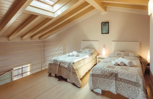 Polpenazze del Garda House | Comfortable Holiday Apartment in Polpenazze del Garda