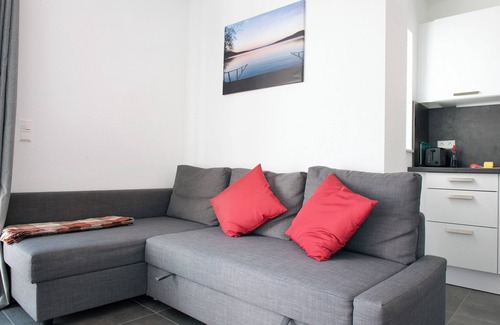 Ludwigshafen Apartment | Elegant Apartment 'Ferienwohnung Maier' with Lake View