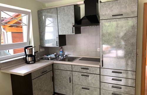 Unteruhldingen Apartment | Holiday Apartment 'Jacqueline' with Private Terrace, Shared Garden and Wi-Fi