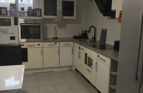 Wyhl Apartment | Holiday Apartment 'Near Europa Park' with Shared Terrace, Private Garden and Wi-Fi