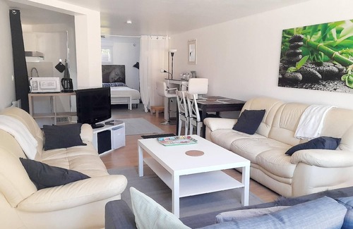 La Frette-sur-Seine Apartment | Cozy Twin House Holiday Apartment in La Frette sur Seine