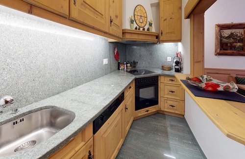 Champfer Apartment | Charming Holiday Apartment in Champfèr for Your Getaway