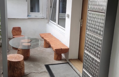 Michelstadt Apartment | Cozy Holiday Apartment 'Peter' Near Old Town with Wifi