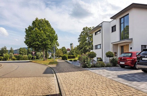 Orsingen-Nenzingen Apartment | Holiday Apartment 'Simona' with Shared Garden and Wi-Fi