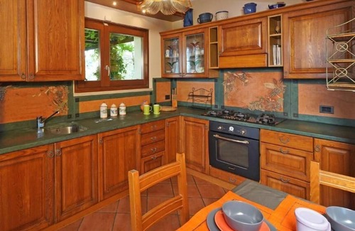 Castello Apartment | Relaxing Holiday Apartment in Puegnago sul Garda for 4