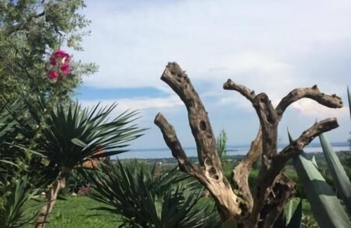 Castello Apartment | Relaxing Holiday Apartment in Puegnago sul Garda for 4