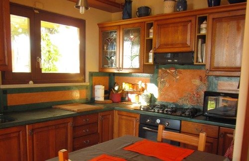 Castello Apartment | Cozy Twin House Apartment in Puegnago sul Garda for 4