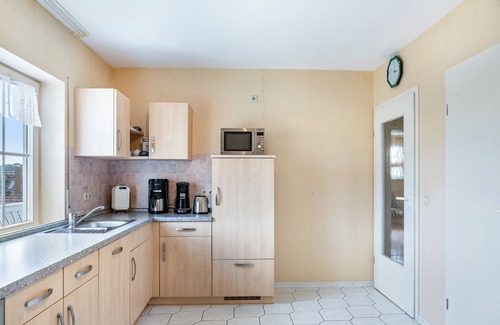 Lauterbach Apartment | Apartment 'Sandhasen' with Balcony, Wi-Fi & Spa Amenities