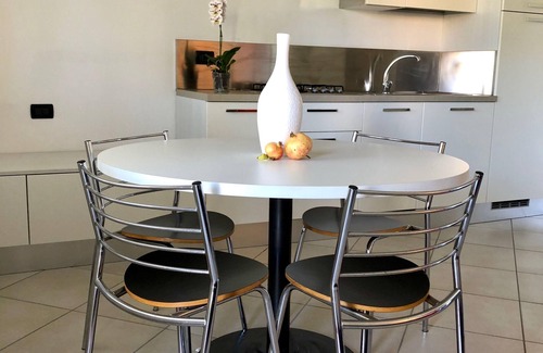 Pieve Vecchia Apartment | Cozy Holiday Apartment in Manerba del Garda for 5 Guests